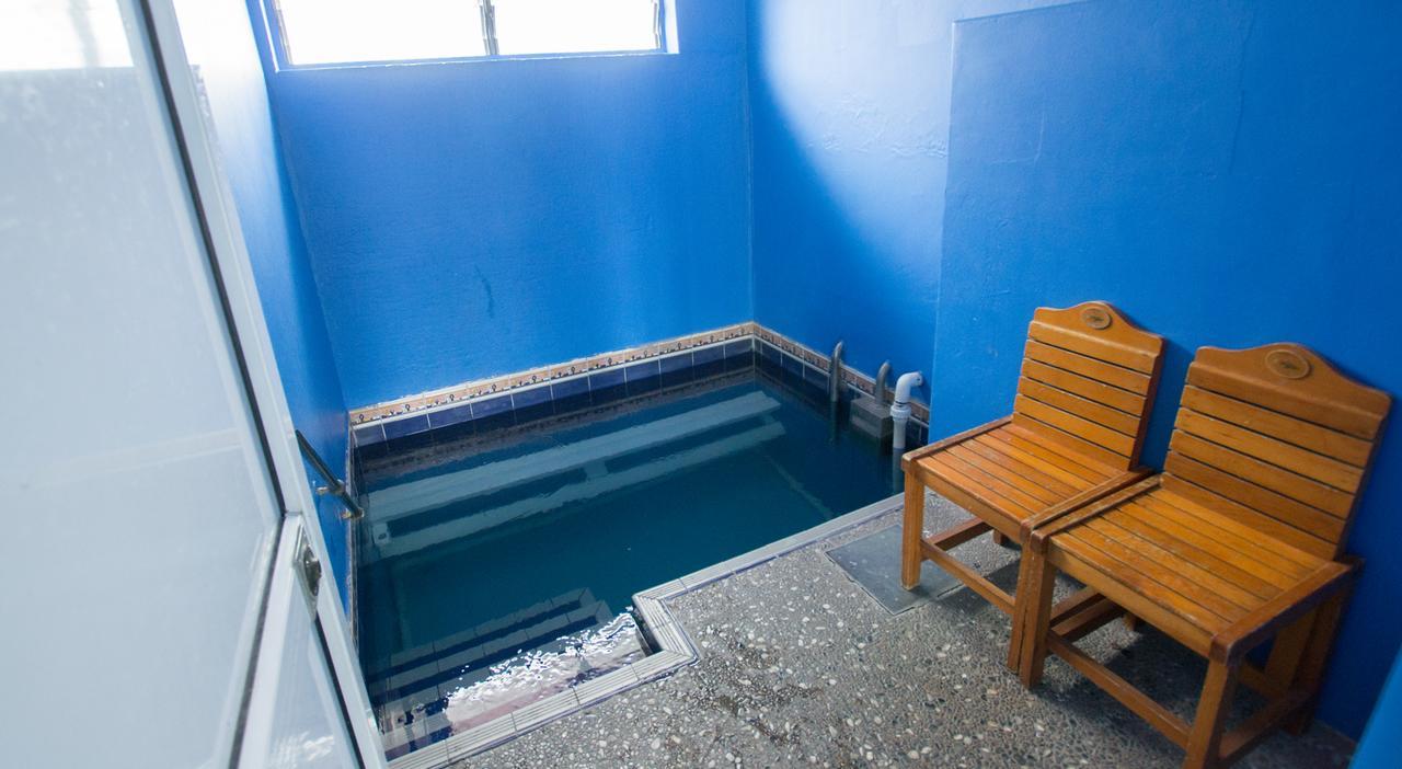 تاوبو Absolute Lake View Motel المظهر الخارجي الصورة